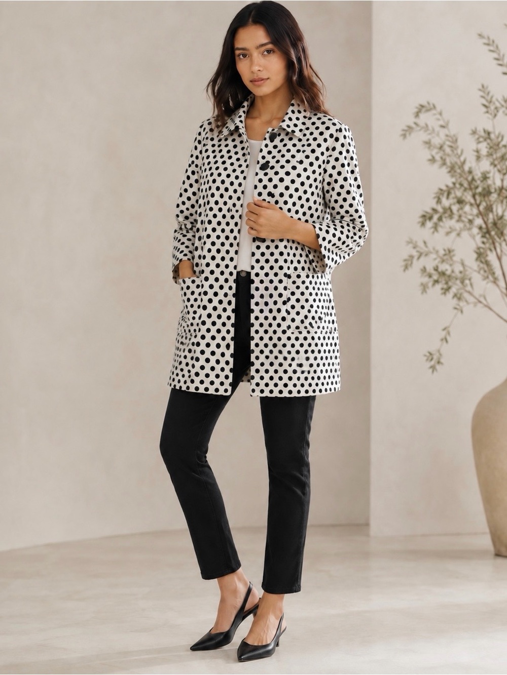 Chico’s White Black Polka Dot Jacquard Jacket Size 0 Small Tailored 3/4 Sleeve